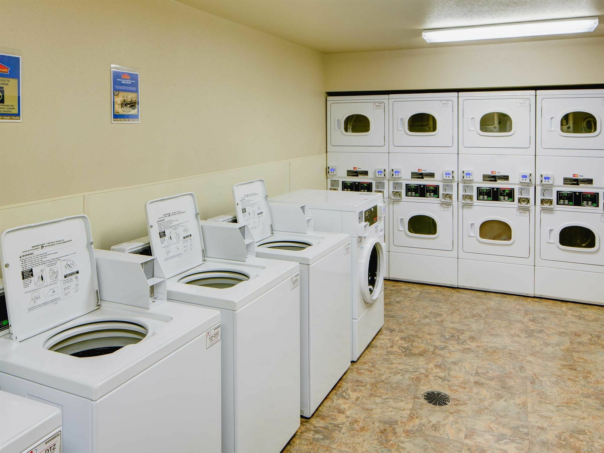 Woodspring Suites Albuquerque Buitenkant foto
